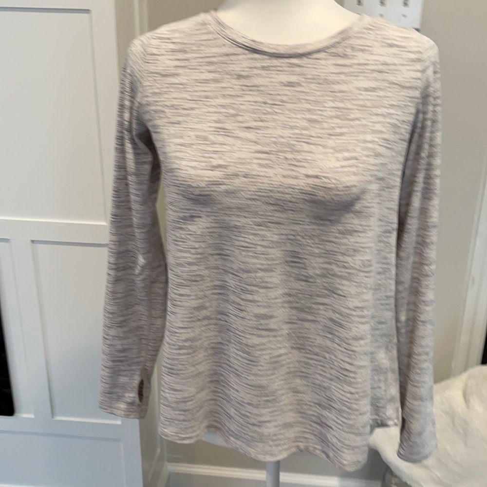 Zyia - long sleeve shirt size Small